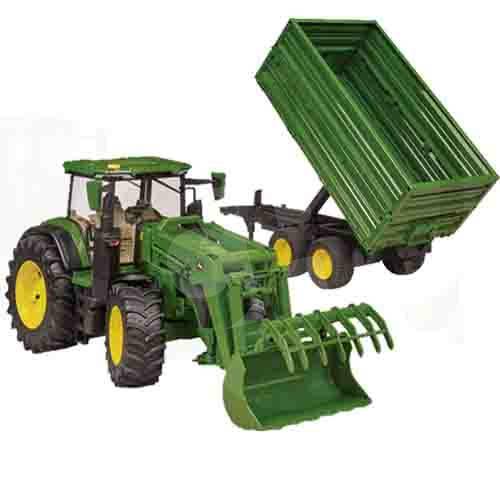 TRACTOR JOHN DEERE CON REMOLQUE